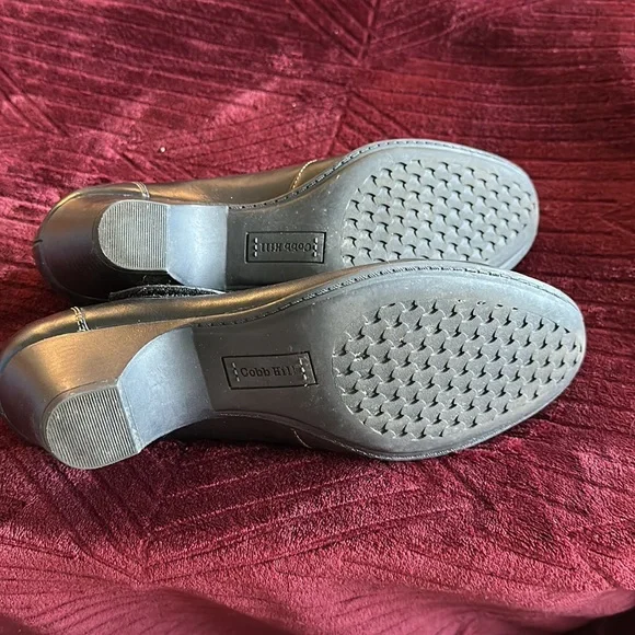 Cobb Hill dress shoes - Picture 3 of 5